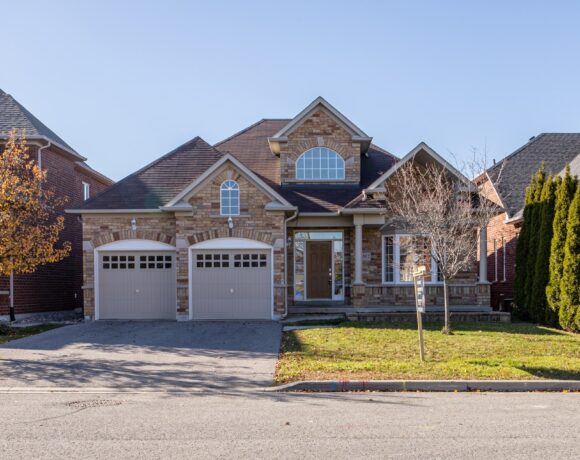 Overhead Garage Door in OKC, Oklahoma City, Edmond, Mustang, OK, El Reno